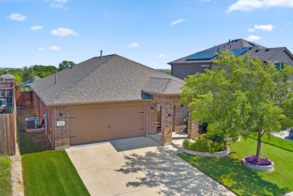 132 Green Water Drive, Fort Worth, TX 76131