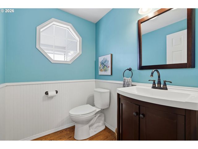 20520 MARTIN Ct, West Linn, OR 97068