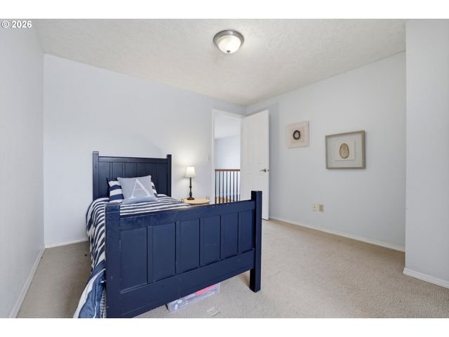 20520 MARTIN Ct, West Linn, OR 97068