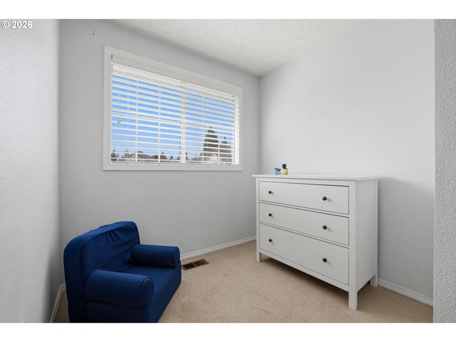 20520 MARTIN Ct, West Linn, OR 97068