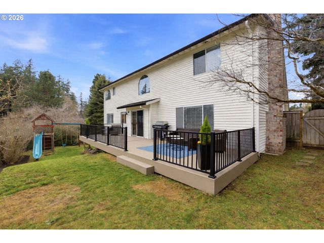 20520 MARTIN Ct, West Linn, OR 97068