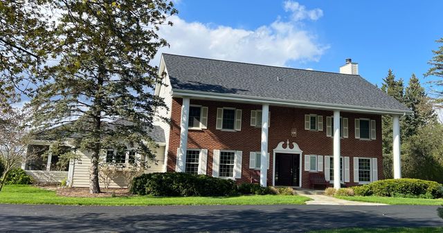 1900 Hickory Knoll Drive, Deerfield, IL 60015