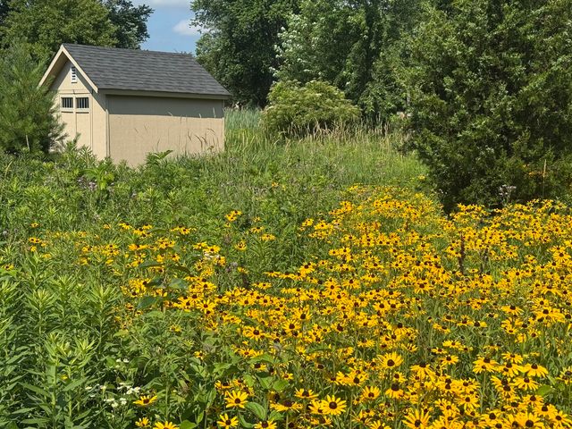 1900 Hickory Knoll Drive, Deerfield, IL 60015