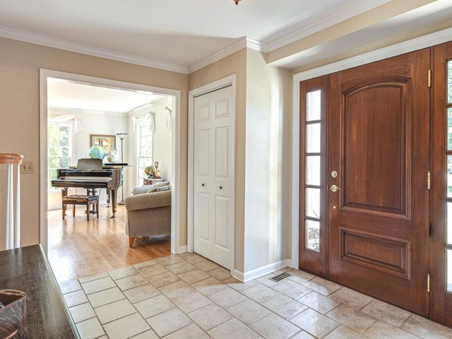 1900 Hickory Knoll Drive, Deerfield, IL 60015