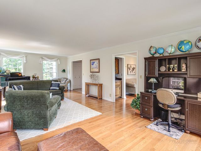 1900 Hickory Knoll Drive, Deerfield, IL 60015