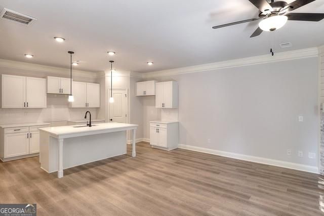 19 Crest Drive, Hartwell, GA 30643