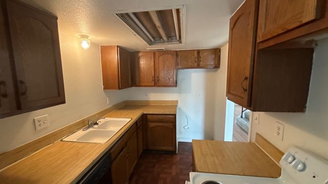 7030 Fair Oaks Avenue 117, Dallas, TX 75231