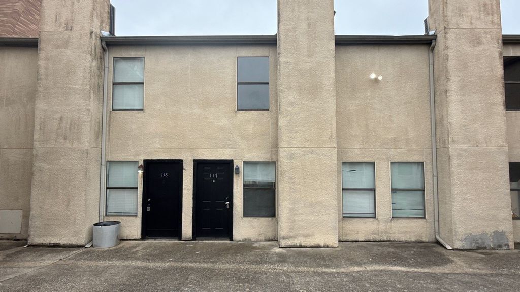 7030 Fair Oaks Avenue 117, Dallas, TX 75231