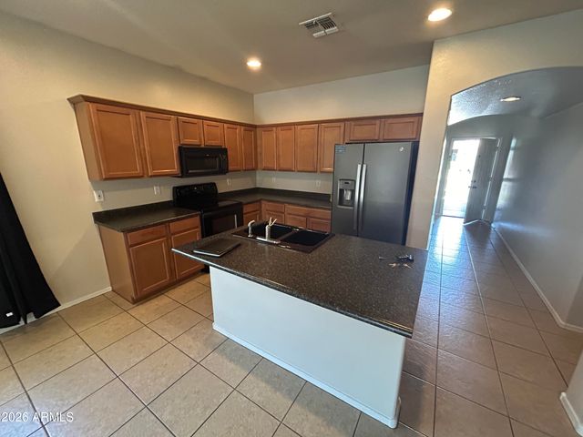 17051 W WINDERMERE Way, Surprise, AZ 85374