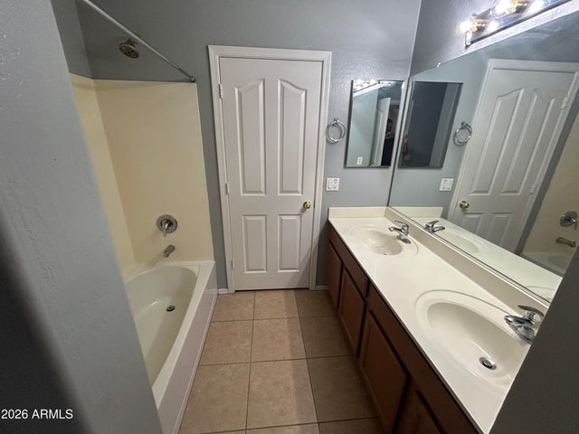 17051 W WINDERMERE Way, Surprise, AZ 85374