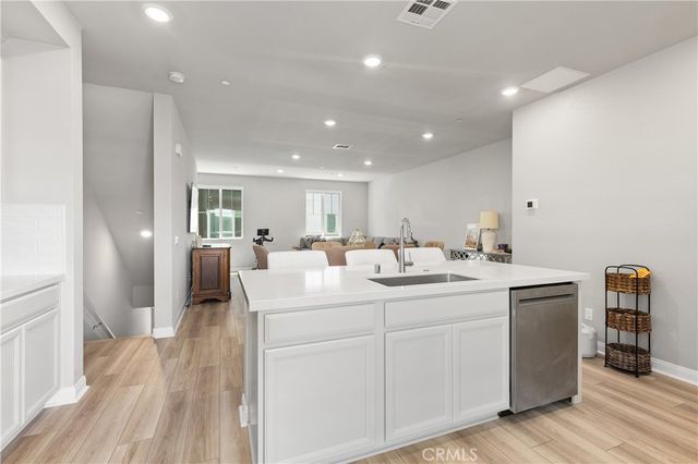 1472 W Sunrise Lane, San Pedro, CA 90732