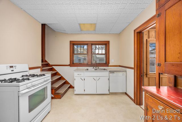 1310 Union Avenue NE, Grand Rapids, MI 49505