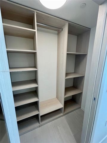 1000 Brickell Plaza 4410, Miami, FL 33131