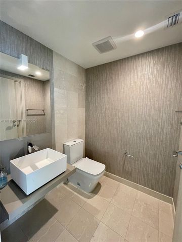 1000 Brickell Plaza 4410, Miami, FL 33131