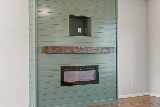 604 S Division Street, Coweta, OK 74429