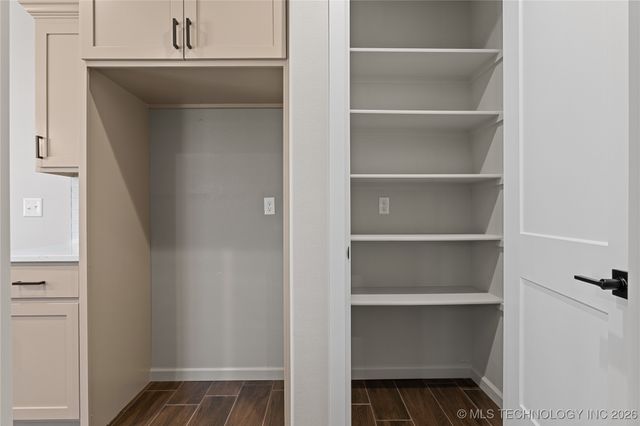 604 S Division Street, Coweta, OK 74429