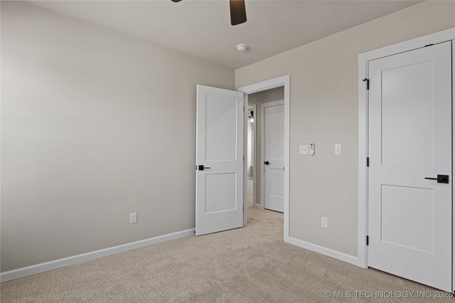 604 S Division Street, Coweta, OK 74429