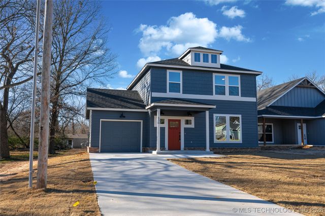 604 S Division Street, Coweta, OK 74429