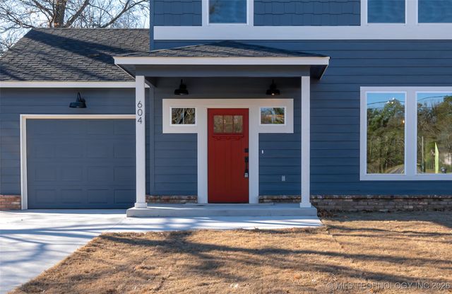 604 S Division Street, Coweta, OK 74429