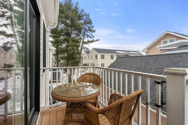 30 Park St 4, Boston, MA 02122
