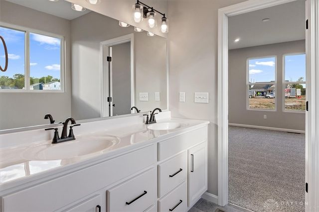 435 Snowdrop Drive, Yellow Springs Vlg, OH 45387