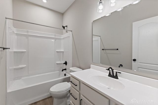 435 Snowdrop Drive, Yellow Springs Vlg, OH 45387