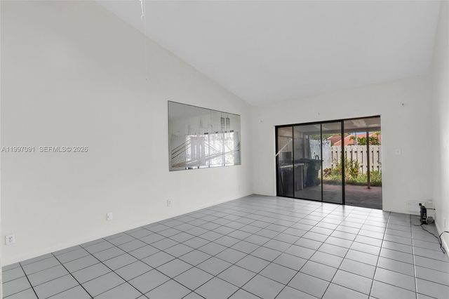 6323 SW 147th Place Cir, Miami, FL 33193