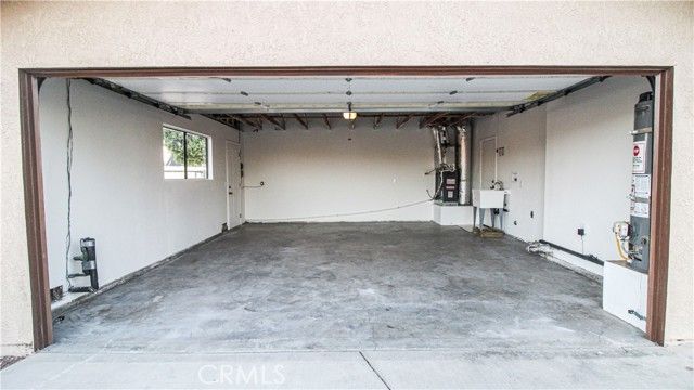 6736 Summit Valley, Hesperia, CA 92345