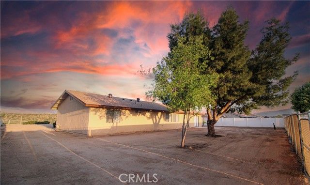 6736 Summit Valley, Hesperia, CA 92345