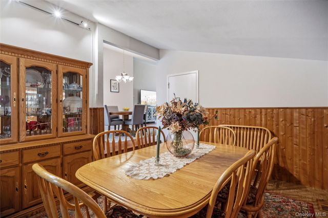 90 W 14th Street, Deer Park, NY 11729