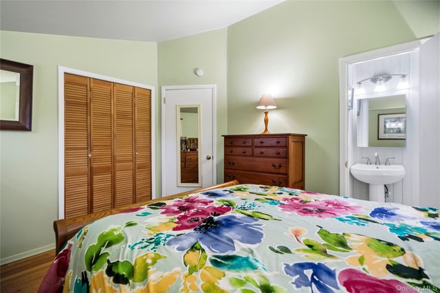 90 W 14th Street, Deer Park, NY 11729