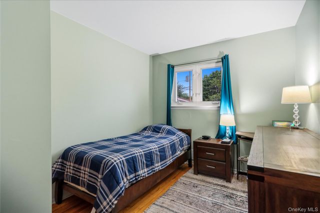 90 W 14th Street, Deer Park, NY 11729