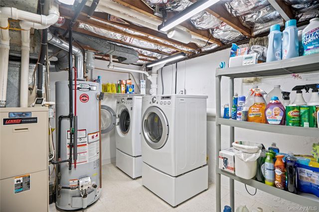 90 W 14th Street, Deer Park, NY 11729