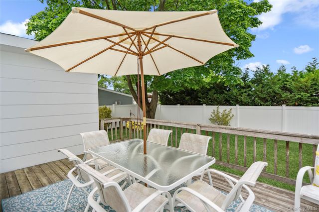 90 W 14th Street, Deer Park, NY 11729