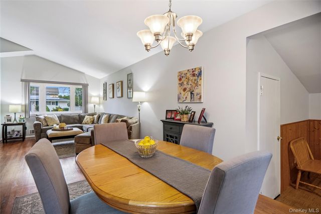 90 W 14th Street, Deer Park, NY 11729