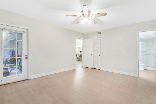 1200 SE Parkview Place F3, Stuart, FL 34994