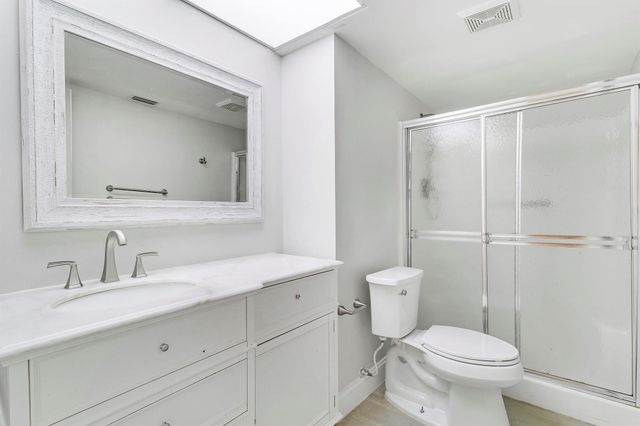 1200 SE Parkview Place F3, Stuart, FL 34994