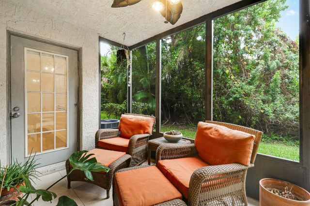 1200 SE Parkview Place F3, Stuart, FL 34994