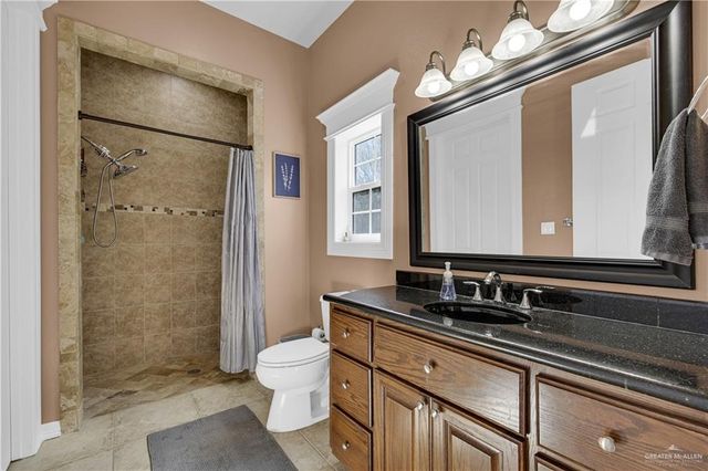 731 Lion Lake S Drive, Weslaco, TX 78596