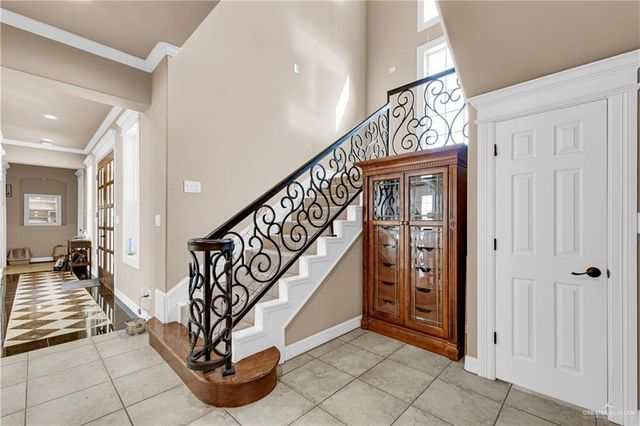 731 Lion Lake S Drive, Weslaco, TX 78596