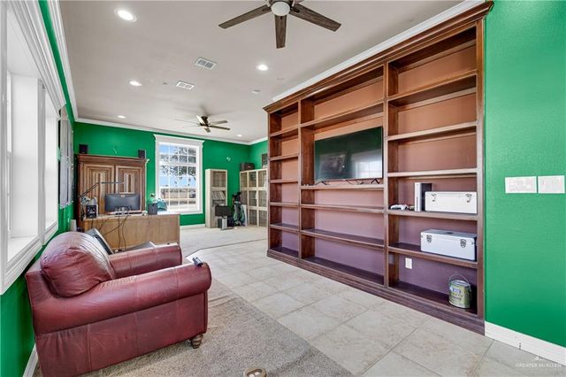 731 Lion Lake S Drive, Weslaco, TX 78596