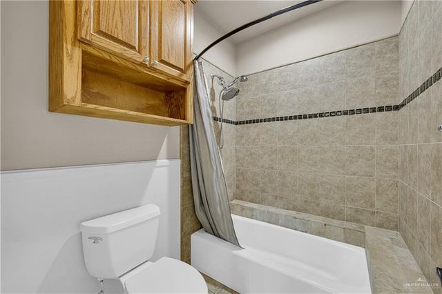 731 Lion Lake S Drive, Weslaco, TX 78596