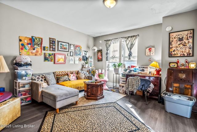 1273 S Preston St, Louisville, KY 40203