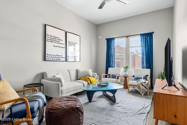 1273 S Preston St, Louisville, KY 40203