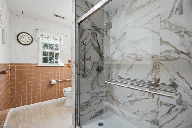 4869 Providence RD, Virginia Beach, VA 23464