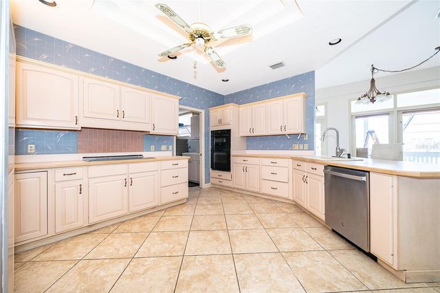 1813 HIDDEN PINE LANE, Apopka, FL 32712