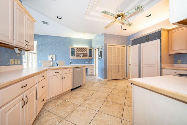 1813 HIDDEN PINE LANE, Apopka, FL 32712