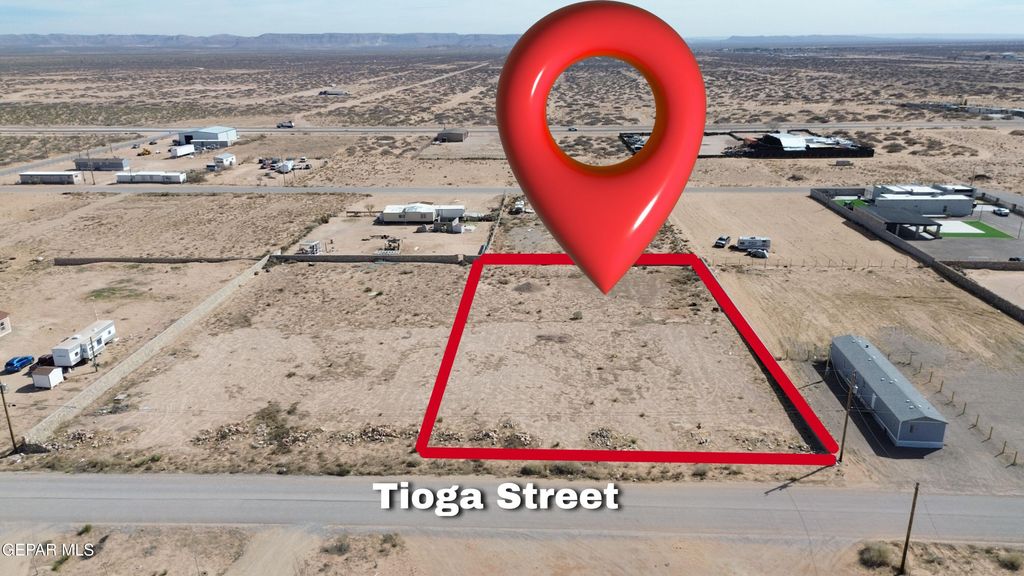 3 Tioga Street, Horizon City, TX 79928