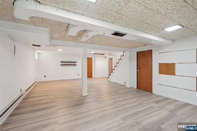 6 Arrow Drive, Livingston, NJ 07039