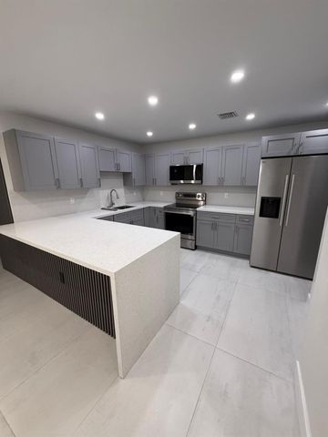 6720 Park Street, Hollywood, FL 33024